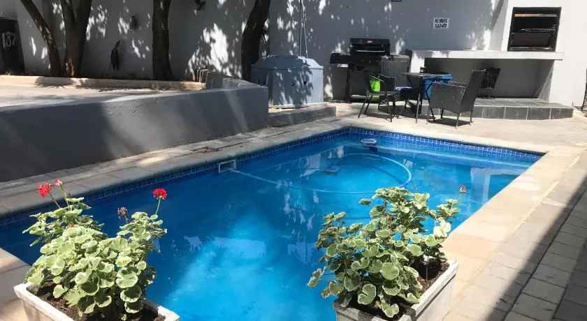 Aluve Guesthouse - Image 1
