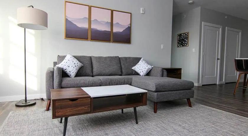 Luxury Apartment W Gym, Steps From Commuter Rail #2013 - Image 1