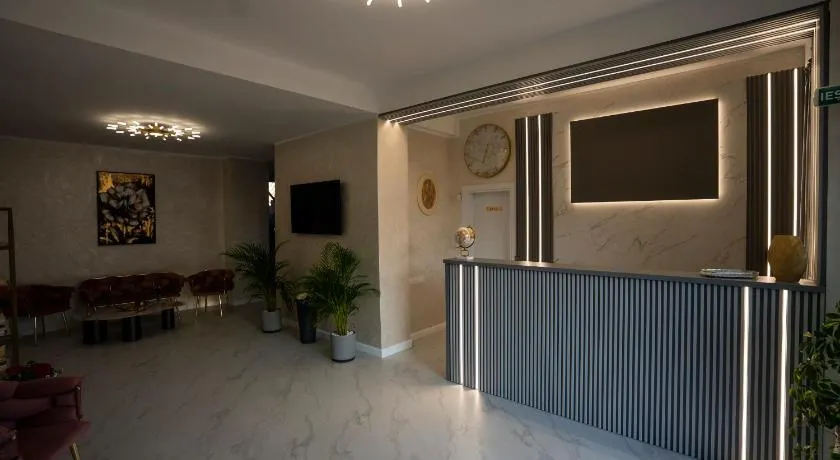 Hotel Cristal - Image 1