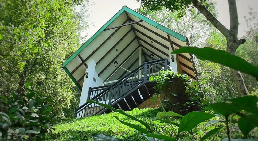 Ranthilaka Villas - Image 1