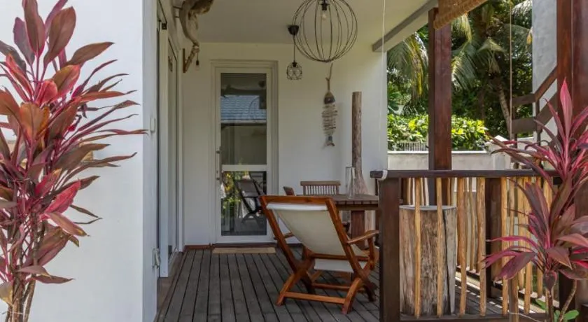 Reve Island Lodge - Image 1