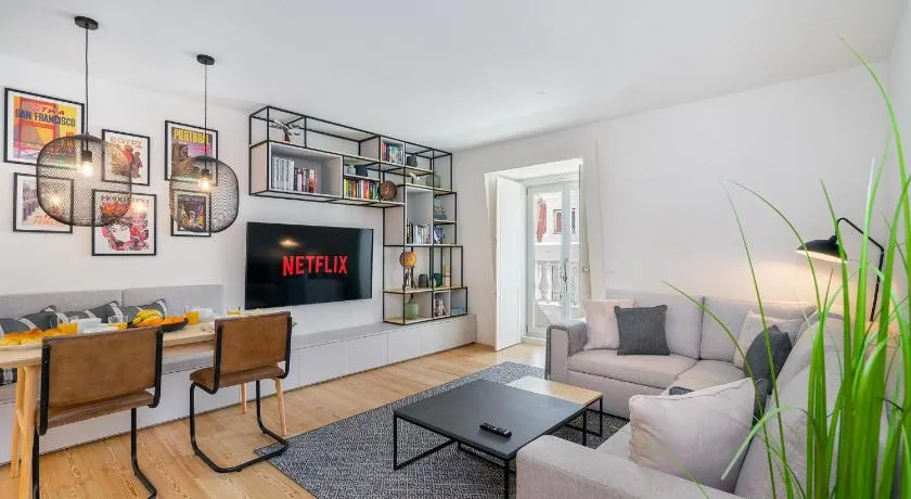 WHome | Prime Location Luxury Apartment - Image 1