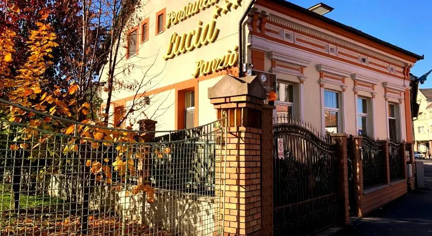 Pensiunea Lucia - Image 1