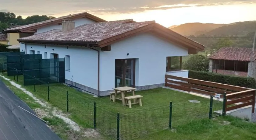 Apartamentos El Respigu - Image 1