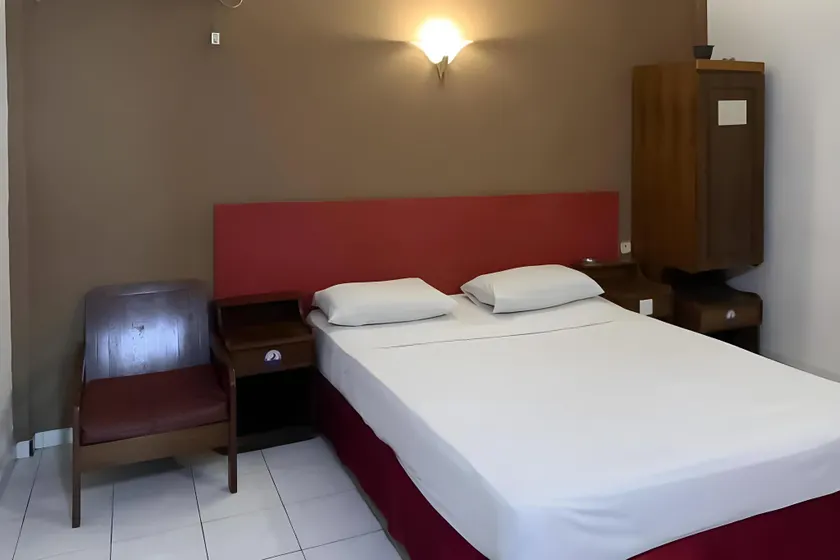 Hotel Laut Jaya Tanjung Pinang RedPartner - Image 1