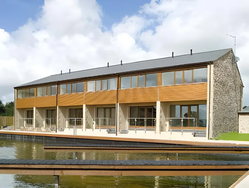 Tewitfield Marina - Image 1