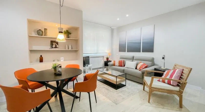 Tranquil loft in Bernabéu - Image 1