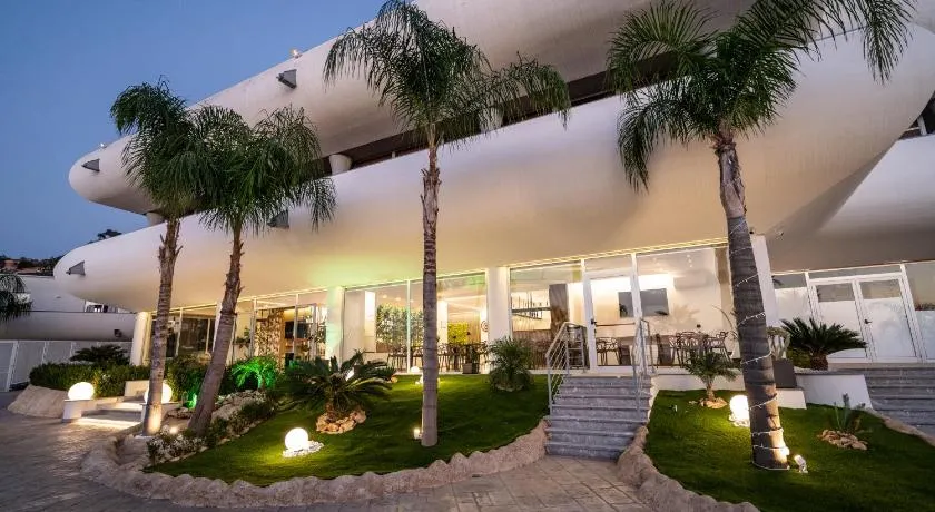 New River Hotel - Image 1
