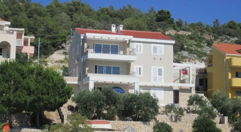 Apartments Jela - Image 1