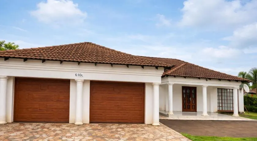 XNZN Guest House - Image 1