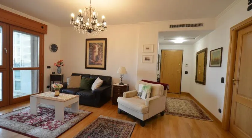 Getaway Roma Home - Image 1