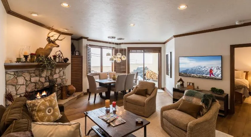 Strawberry Park True Ski In Ski Out by Vail Realty - Image 1