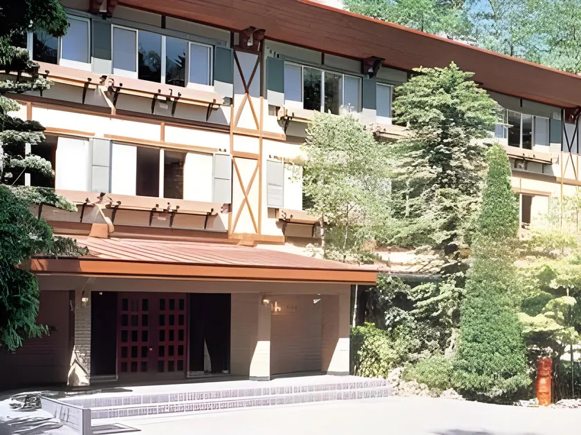 Shiotsubo Onsen Hotel - Image 1