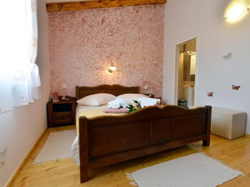 Authentic Istrian Holiday Home for Unforgettable Stays - Image 1