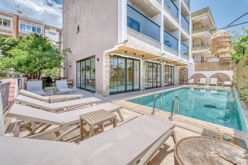 Hildegard Hotel - Image 1
