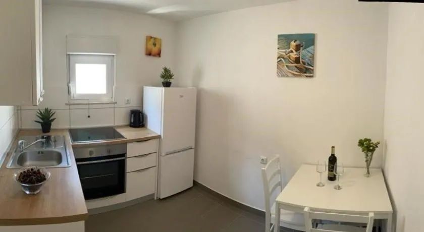 Mandarin apartaments - Image 1