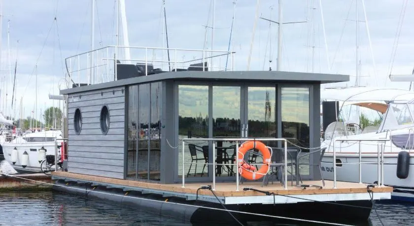 Hausboot Fjord Lacerta mit Dachterrasse in Wendtorf - Image 1