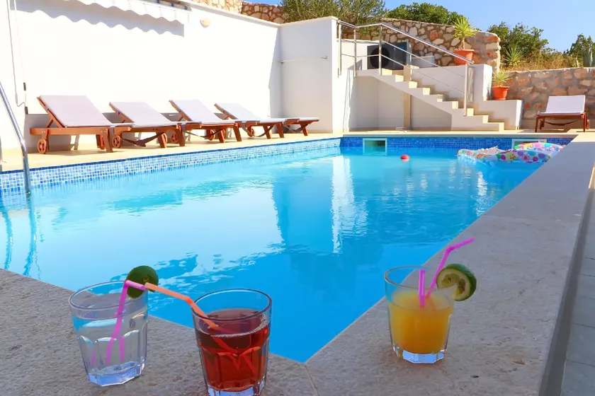 Villa mit privatem Pool, Terrasse und Garten | Wasserblick - Image 1