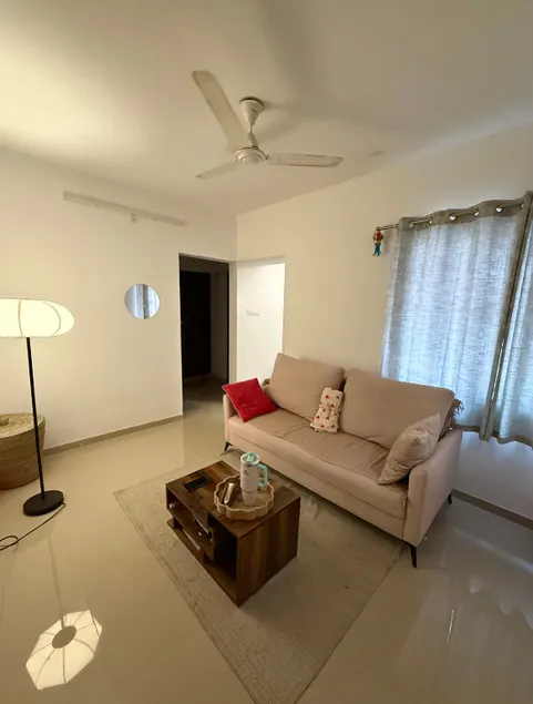 Cozy Studio Apartment - Image 1