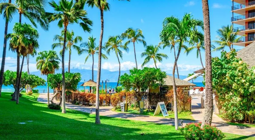 KBM Resorts FREE CAR Kaanapali Shores Ground Floor 2-Bedroom Condo - Steps to Pool and Beach KS-155 - Image 1