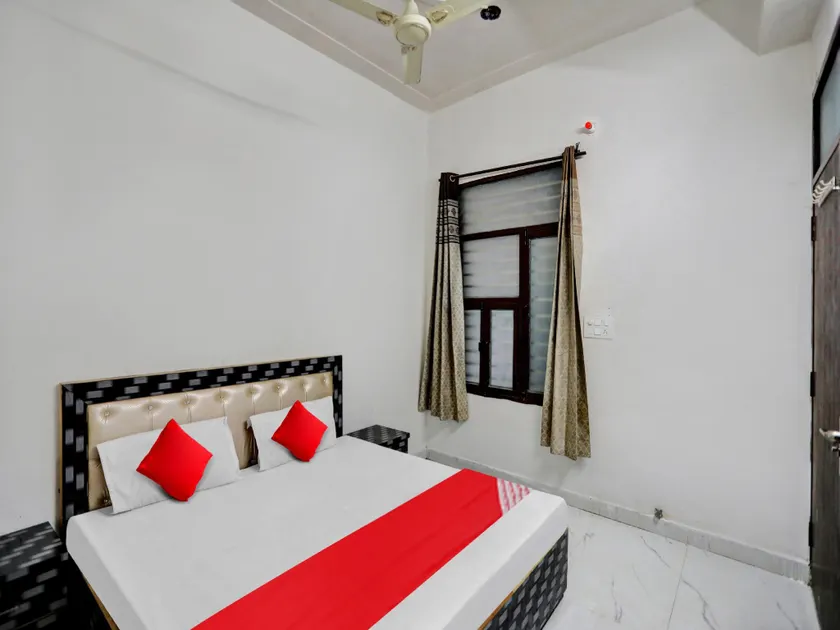 Hotel O by OYO Hotel Valentine's - Image 1