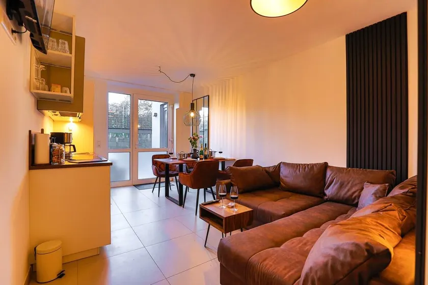 Pearl of Wetterau | Parking - Smart TV - Kitchen - Image 1