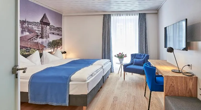 Hotel Central Luzern - Image 1