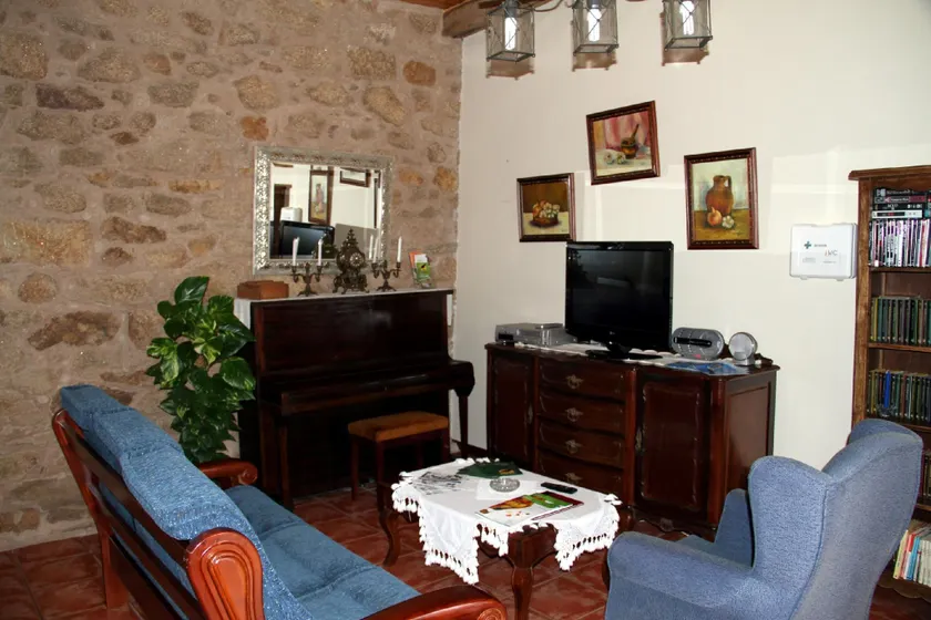 105056 -  House in Paderne - Image 1