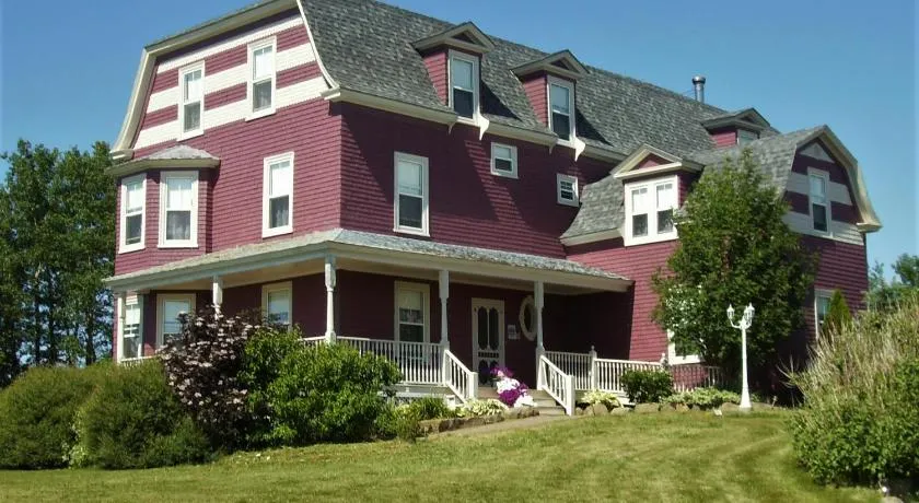 Hillcrest Hall Country Inn - Image 1