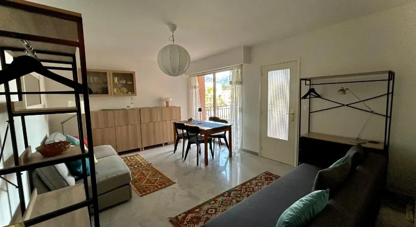Appartamento Fronte Mare con Terrazza McGregor's Seaview - Image 1