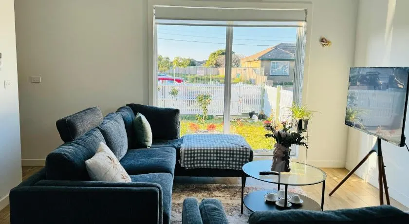 Cozy room in Melbourne - Image 1