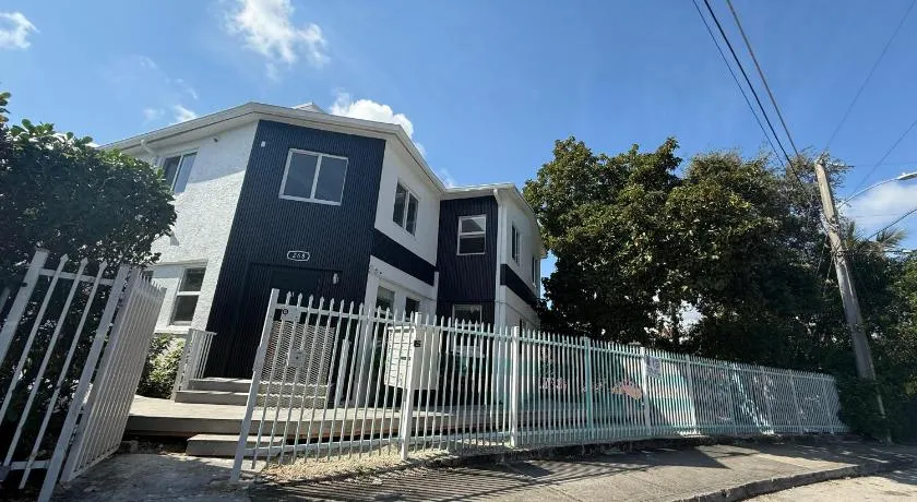 Renzzi Villas - Image 1