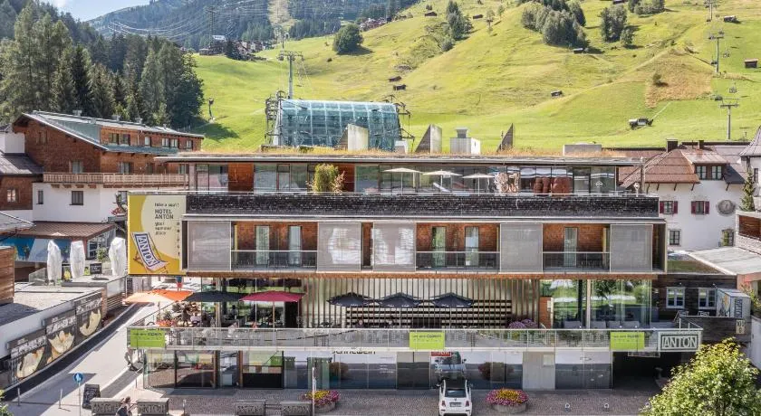 Quality Hosts Arlberg - Hotel ANTON - Image 1