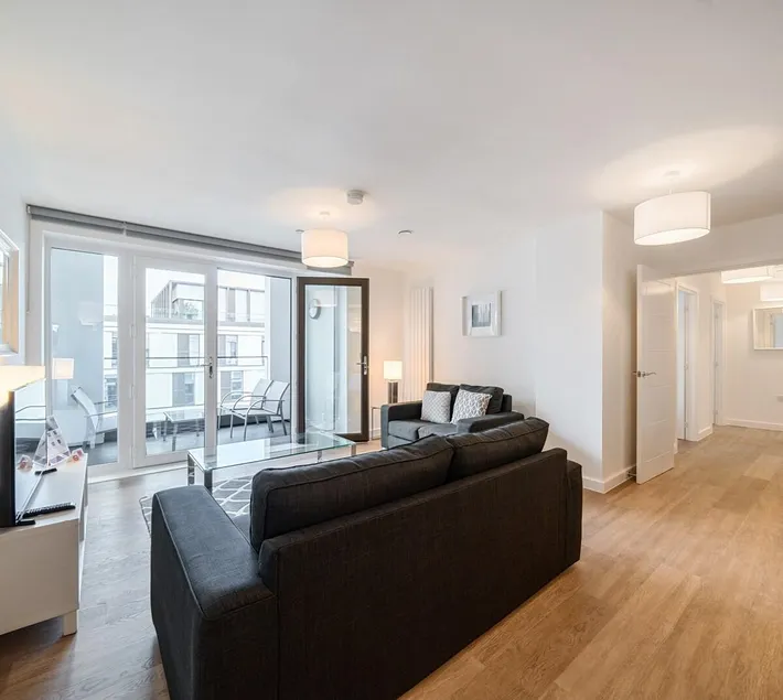 Roomspace Serviced Apartments - Walton Court - Image 1