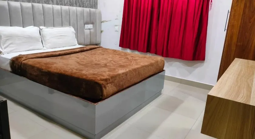 Hotel Relax Inn - Image 1