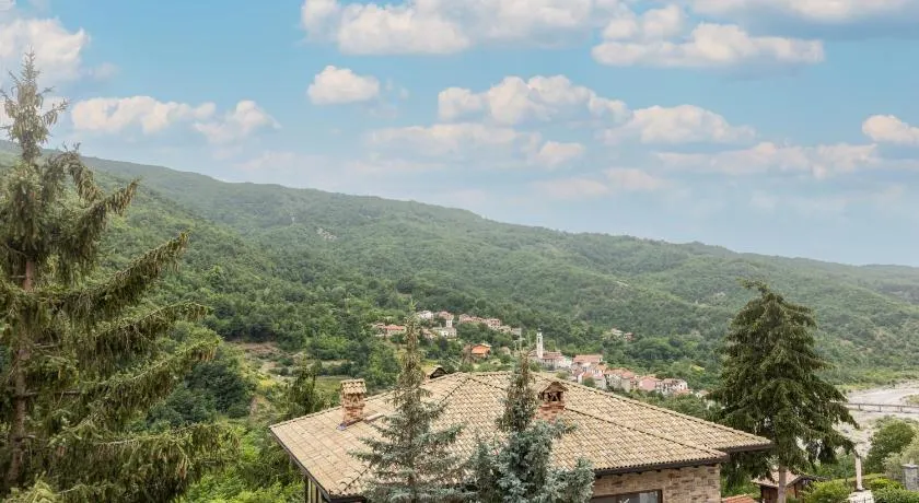 Quiet Mountain Retreat near Cabella Ligure - Image 1