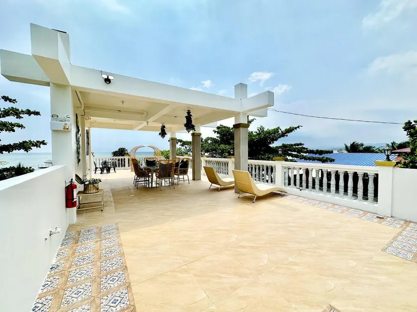 The Kroun Seafront Residences - Image 1