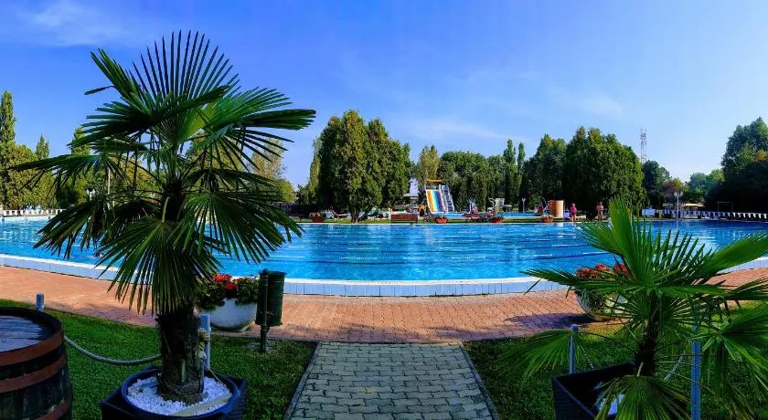 Hotel Forras - Image 1