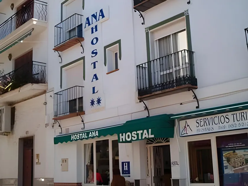 Hostal Ana - Adults Recommended - Image 1