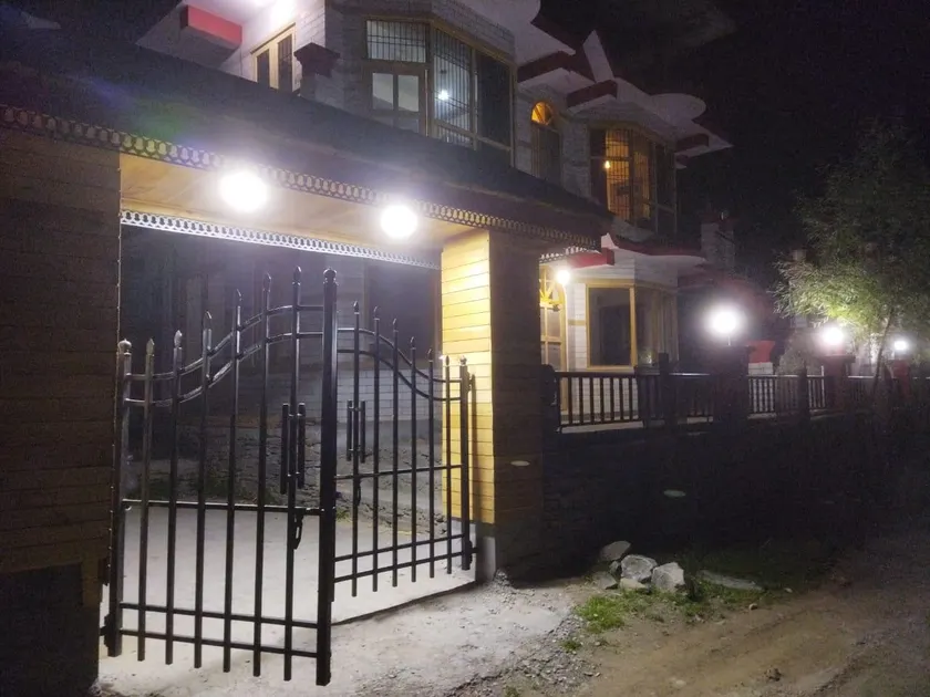Orange Sky Homestays Jibhi - Image 1