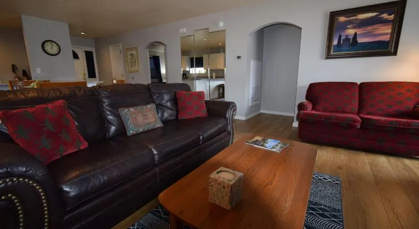 Grant's Condo in The Greens - Image 1