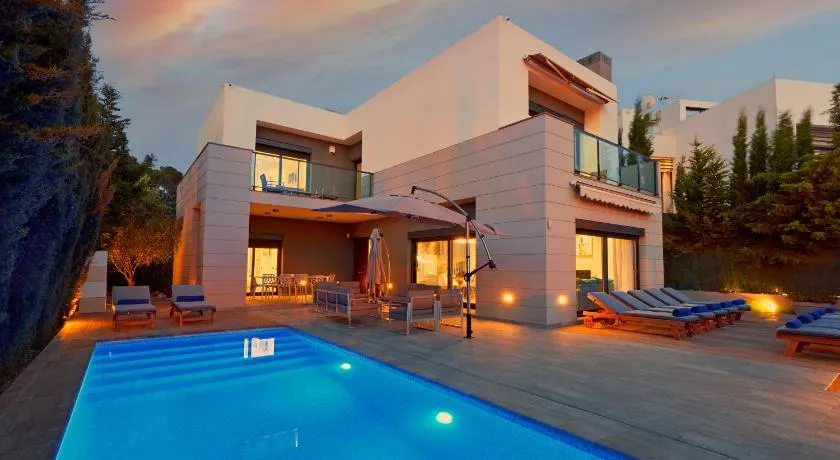 Casa Lui - Image 1