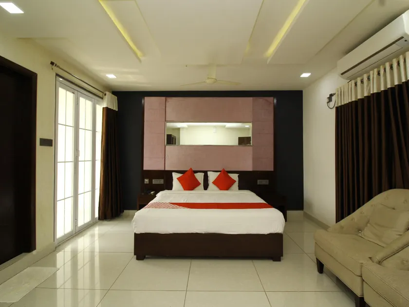 OYO 27022 Akshaya - Image 1