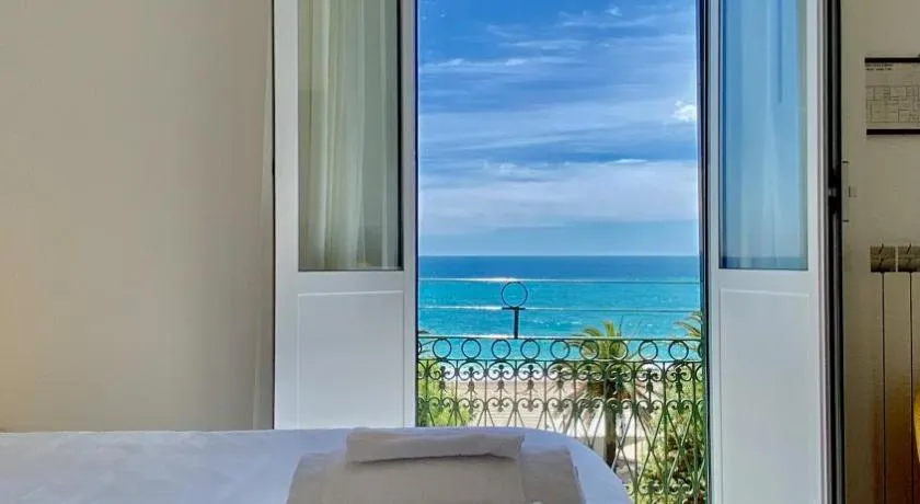 Hotel Alba Chiara - Image 1
