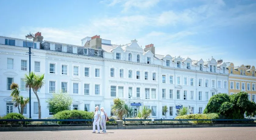 Somerset Hotel - Image 1