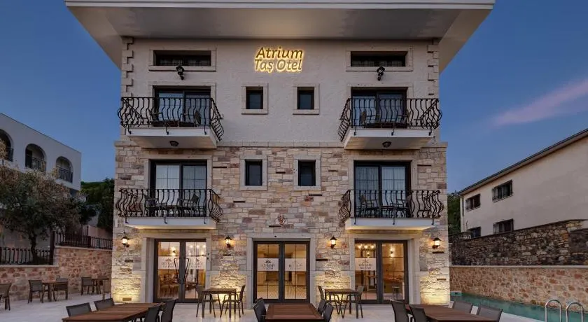 Atrium Taş Otel - Image 1
