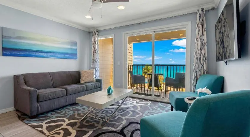 410-Gorgeous Views, Waterfront, WIFI, Pool and close to BUCS Stadium - Image 1