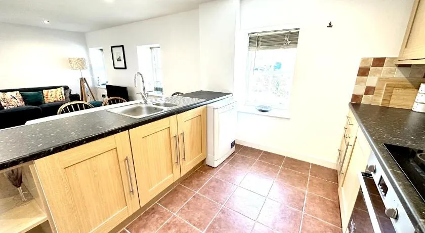 Quay Cottage in the Heart of Inveraray Luxury Sleeps 4 in 2 Bedrooms - Image 1