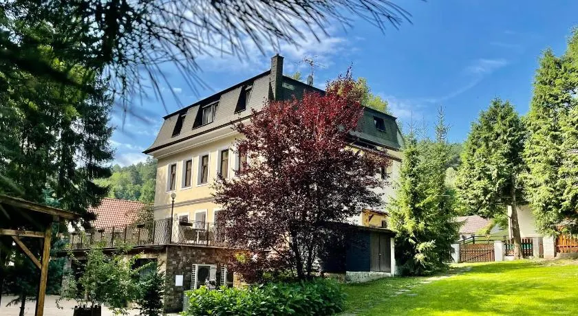 Penzion Kokorin Forest Villa - Image 1