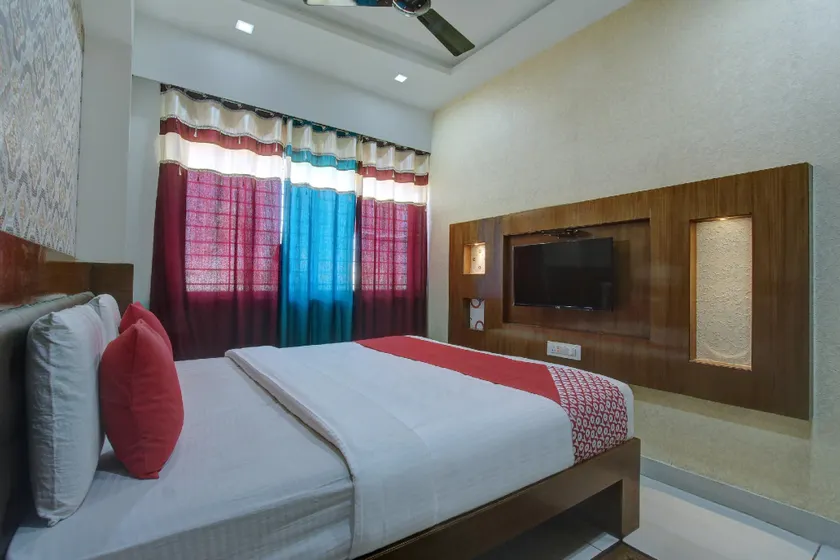 OYO Sharan Residency - Image 1